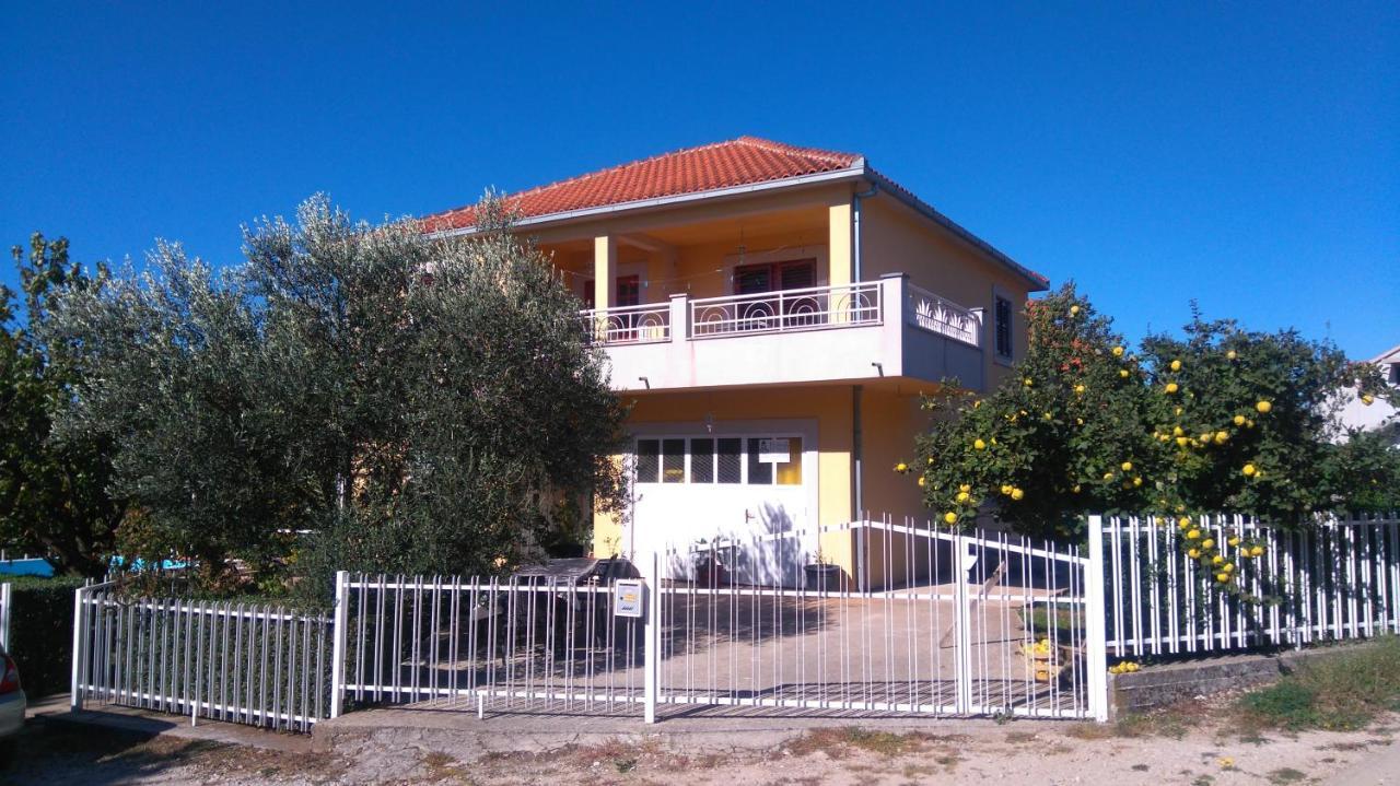 Hotel La Hacienda Dd Trebinje Exterior foto